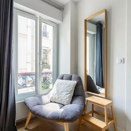 Bastille Nest In 12 Apartment Paris